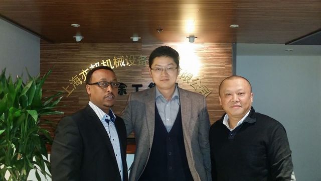 Mr. Kedir Ibrahim meeting a Chinese machinery manufacturing partner