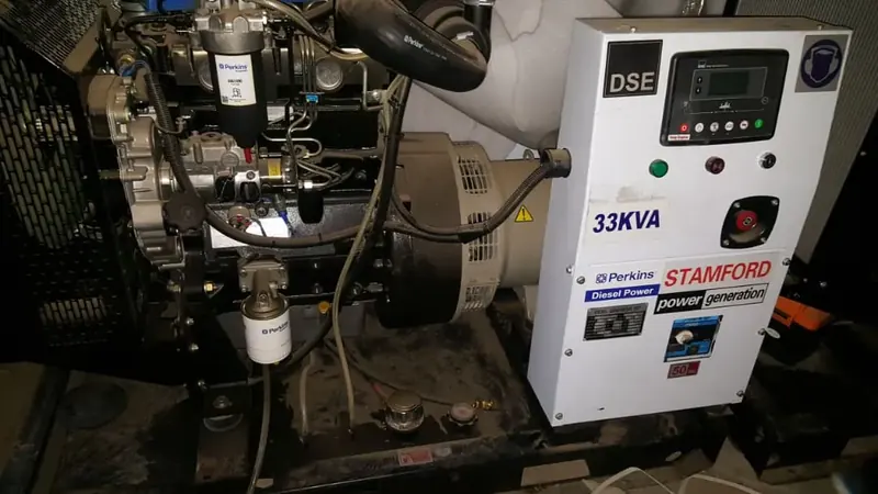 Perkins 33 kVA open generator